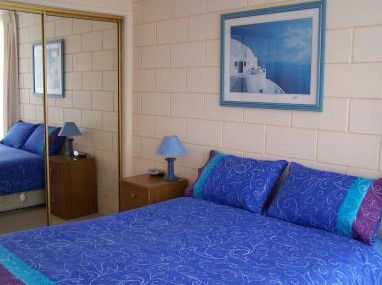 Penguin Mews - Newcastle Accommodation 2