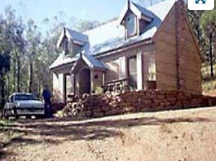 Table Top Mountain Retreat - Newcastle Accommodation 0
