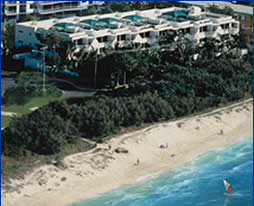 Camargue Beachfront Apartments - New Castle Tourism 5
