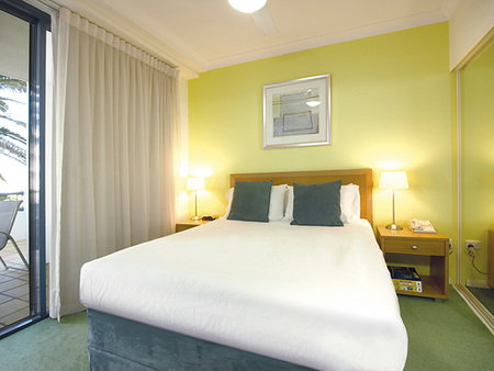 Oaks Calypso Plaza - Newcastle Accommodation 1