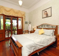 Above Bored Bed and Breakfast - Newcastle Accommodation