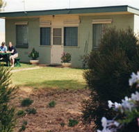 Oaklands Fishing Cottage - New Castle Tourism