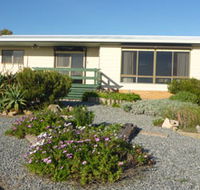 Oaklands Beach House - New Castle Tourism