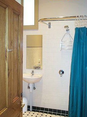 Mount Lofty Railway Station - Newcastle Accommodation 2