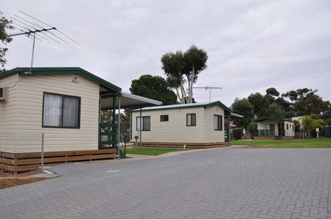 Avoca Dell Caravan Park - New Castle Tourism 4
