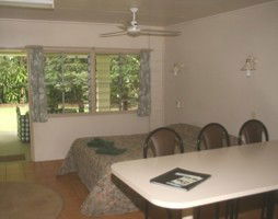Kingfisher Park Birdwatchers Lodge - New Castle Tourism 4