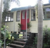 The Red Ginger Bungalow - Newcastle Accommodation