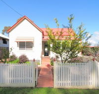 Diamond Cottages - Newcastle Accommodation