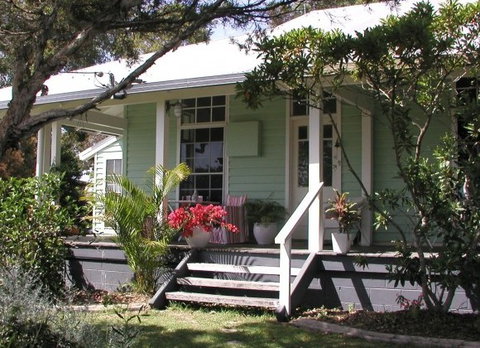 Huskisson Bed & Breakfast - Newcastle Accommodation 0