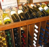 Warrenmang Vineyard  Resort - Newcastle Accommodation