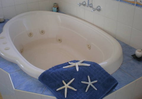 A Blue Point House Jervis Bay - Newcastle Accommodation 2