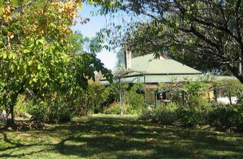 Chauvel Park B And B - Newcastle Accommodation 4