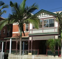 Maclean Hotel - Newcastle Accommodation