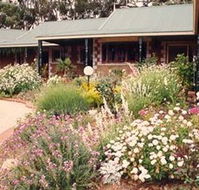 Red Gum Lagoon Cottages - New Castle Tourism