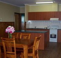 Riverland Holiday Cottage - New Castle Tourism