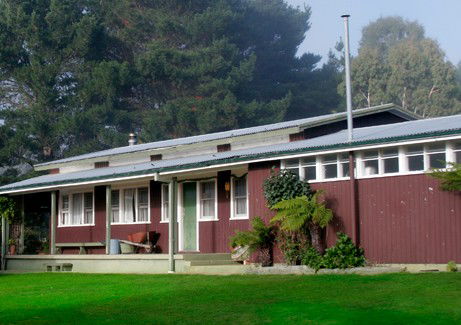 Bondi Forest Lodge - New Castle Tourism 2