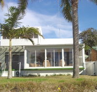 8 Seaview Crescent - Newcastle Accommodation