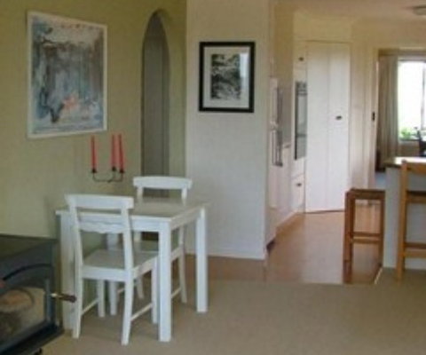 Cherry Tree Guesthouse - Newcastle Accommodation 2