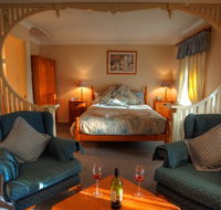 Honeysuckle Cottages and The Rocks Restaurant - Newcastle Accommodation