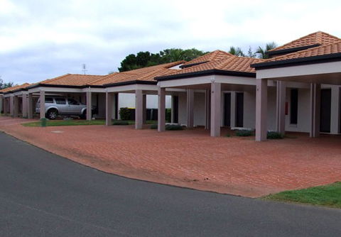 Coral Cove Resort - New Castle Tourism 0