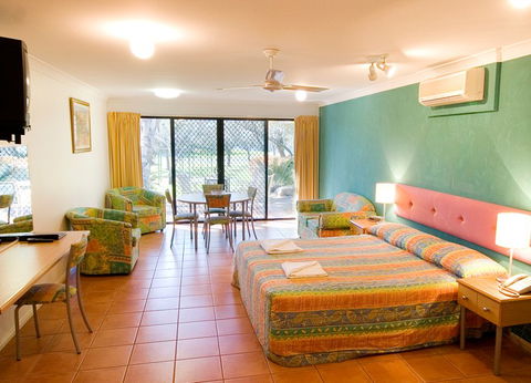 Coral Cove Resort - New Castle Tourism 1