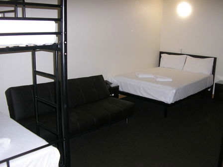 City Edge Brisbane (Formerly: Explorers Inn) - Newcastle Accommodation 1