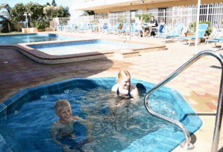 Bahia Beachfront Apartments - Newcastle Accommodation