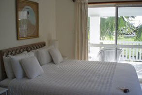 Zimzala Retreat Bed & Breakfast - New Castle Tourism 1