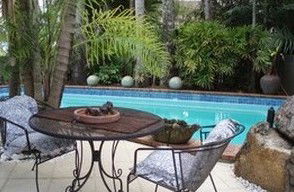 Zimzala Retreat Bed & Breakfast - New Castle Tourism 3