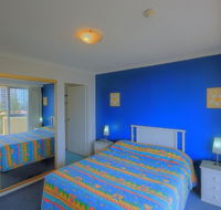 Surfers Beachside Holiday Apartments - Newcastle Accommodation
