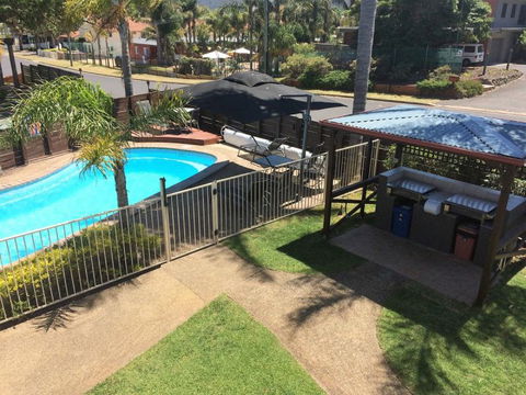 Beachfront Units Merimbula - Newcastle Accommodation 2