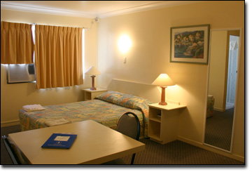Earls Court Motor Inn - New Castle Tourism 2