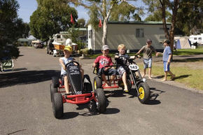 Sapphire Sun Holiday Village - New Castle Tourism 3