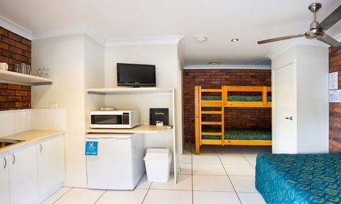 Dicky Beach Family Holiday Park - Newcastle Accommodation 2