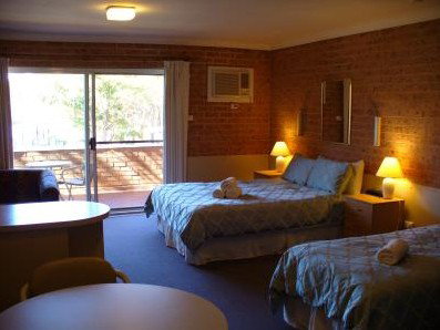 Huskisson Beach Motel - Newcastle Accommodation 1