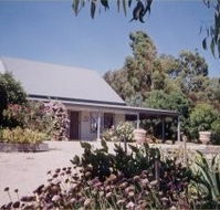 Brackley Cottage - Newcastle Accommodation