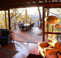 Alcheringa Holiday House - New Castle Tourism