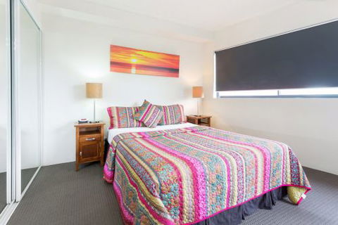 Apartments Downtown - Newcastle Accommodation 2