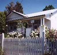 Crabapple Cottage - New Castle Tourism