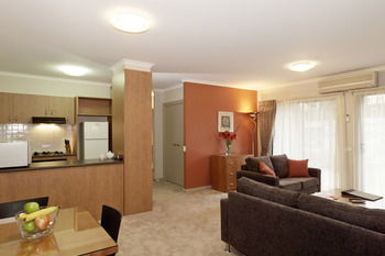 Ringwood Royale - New Castle Tourism 19
