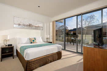 Apartments @ Glen Waverley - New Castle Tourism 8