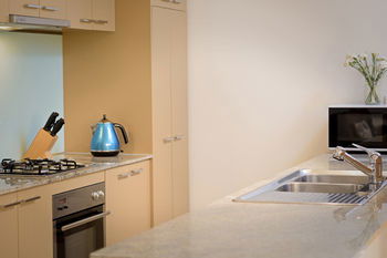 Apartments @ Glen Waverley - New Castle Tourism 10