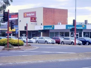 Apartments @ Glen Waverley - New Castle Tourism 14