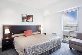 Apartments Ink - Newcastle Accommodation 7