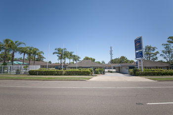 Colonial Terrace Motor Inn - New Castle Tourism 0