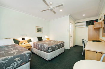 Colonial Terrace Motor Inn - New Castle Tourism 20