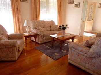 Australian Home Away @ Doncaster Grange Park - New Castle Tourism 16