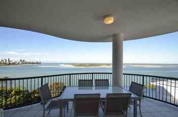 Windward Passage Holiday Apartments - Newcastle Accommodation 14