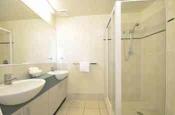 Windward Passage Holiday Apartments - Newcastle Accommodation 22