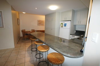 Windward Passage Holiday Apartments - Newcastle Accommodation 43